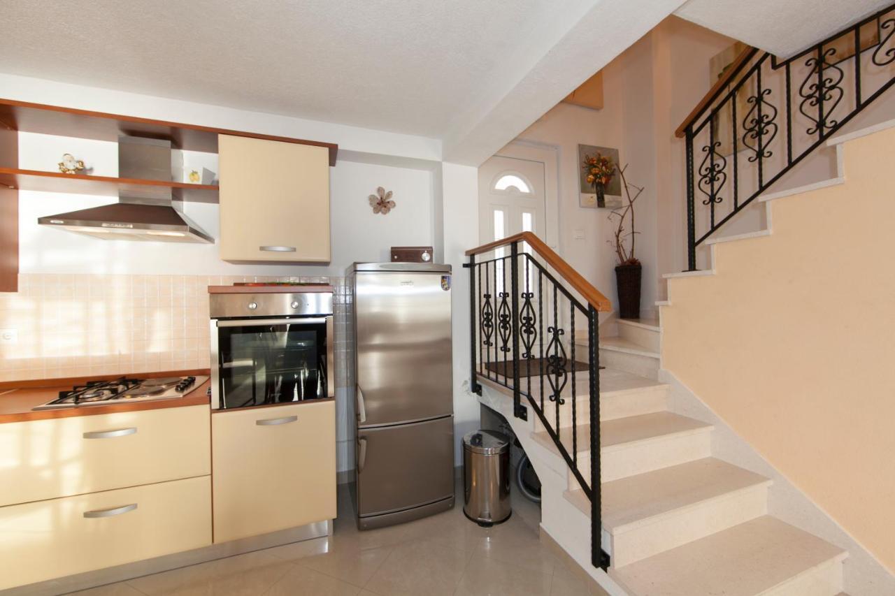 Villa Intrada Brela Bagian luar foto
