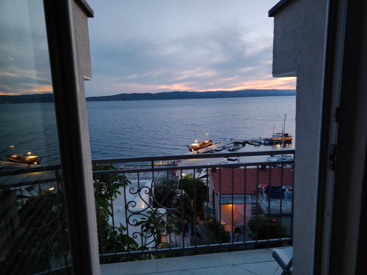 Villa Intrada Brela Bagian luar foto
